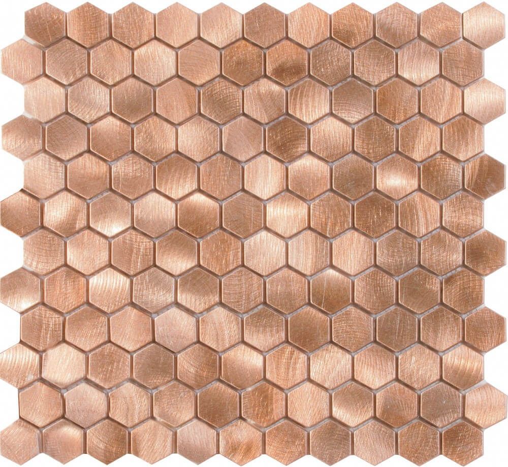 Azulejos hexagonales de color cobre dispuestos en mosaico. Cada azulejo presenta una textura de metal cepillado.