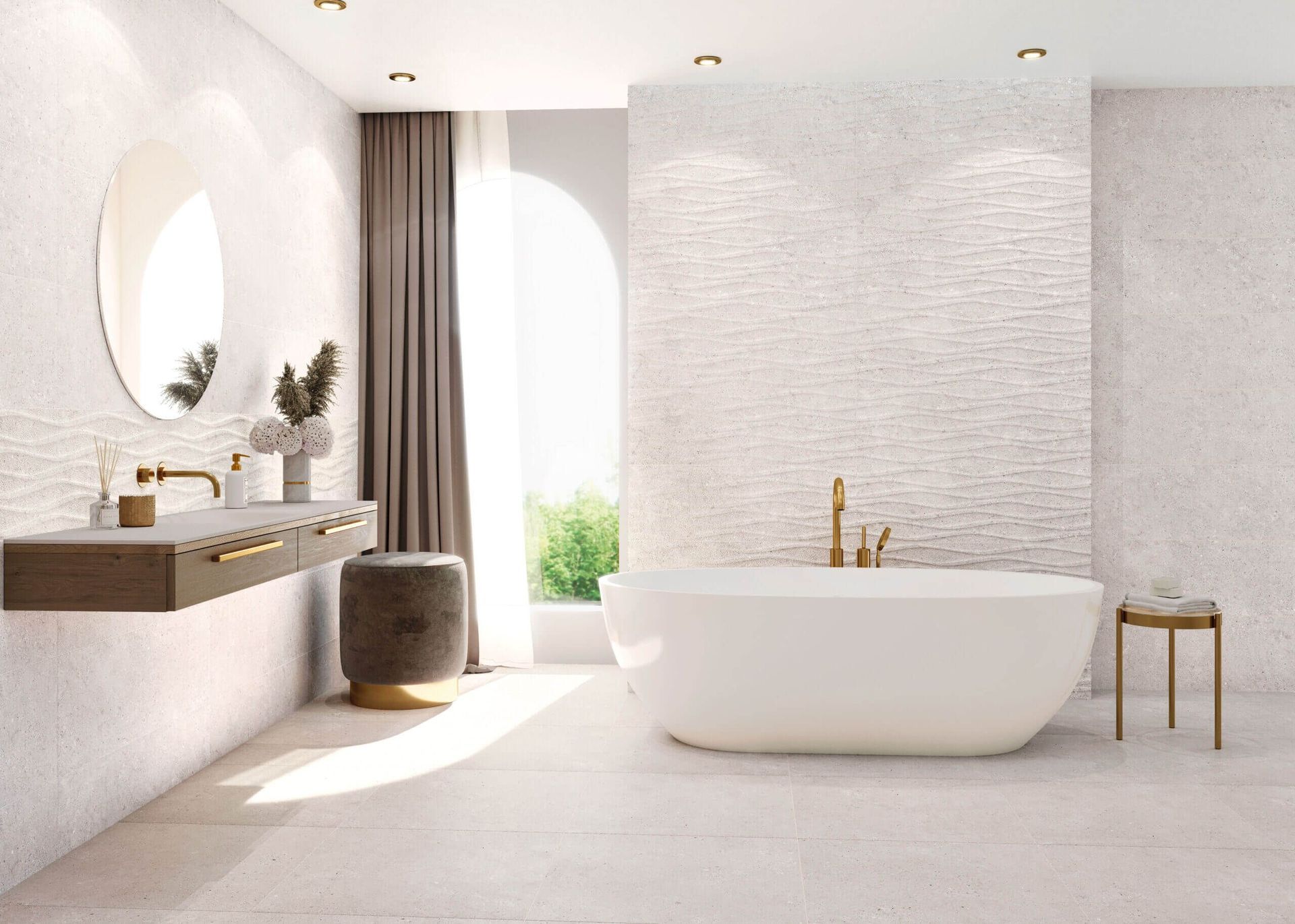 Elegante baño blanco con bañera independiente, tocador y gran ventana arqueada con cortina neutra.