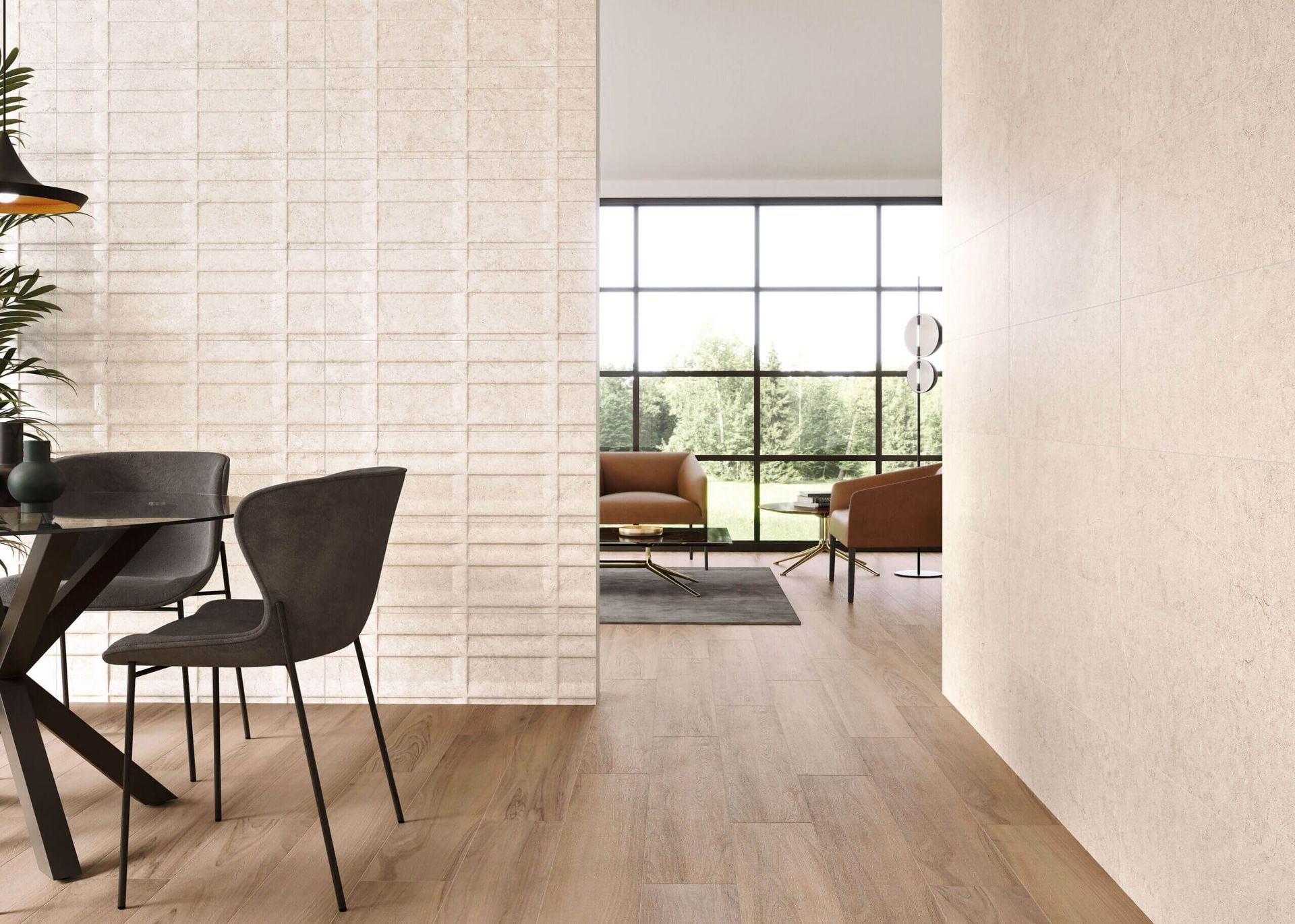 Comedor moderno con pared texturizada, sillas y suelo de madera. Al fondo se ve una sala de estar con un gran ventanal.