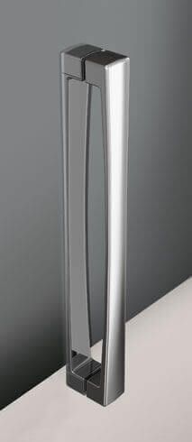 Manija para puerta de ducha, color plata, rectangular.