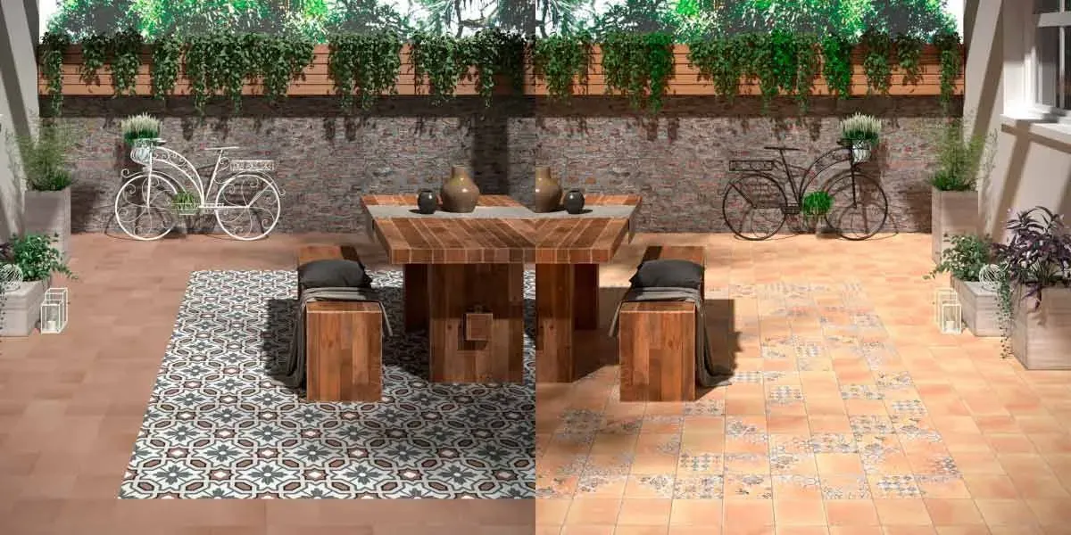 Patio exterior con mesa de madera, bancos, bicicletas decorativas y plantas.