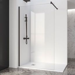 Mampara de ducha de cristal con marco negro, cabezal de ducha negro mate y base blanca, sobre paredes blancas y grises.