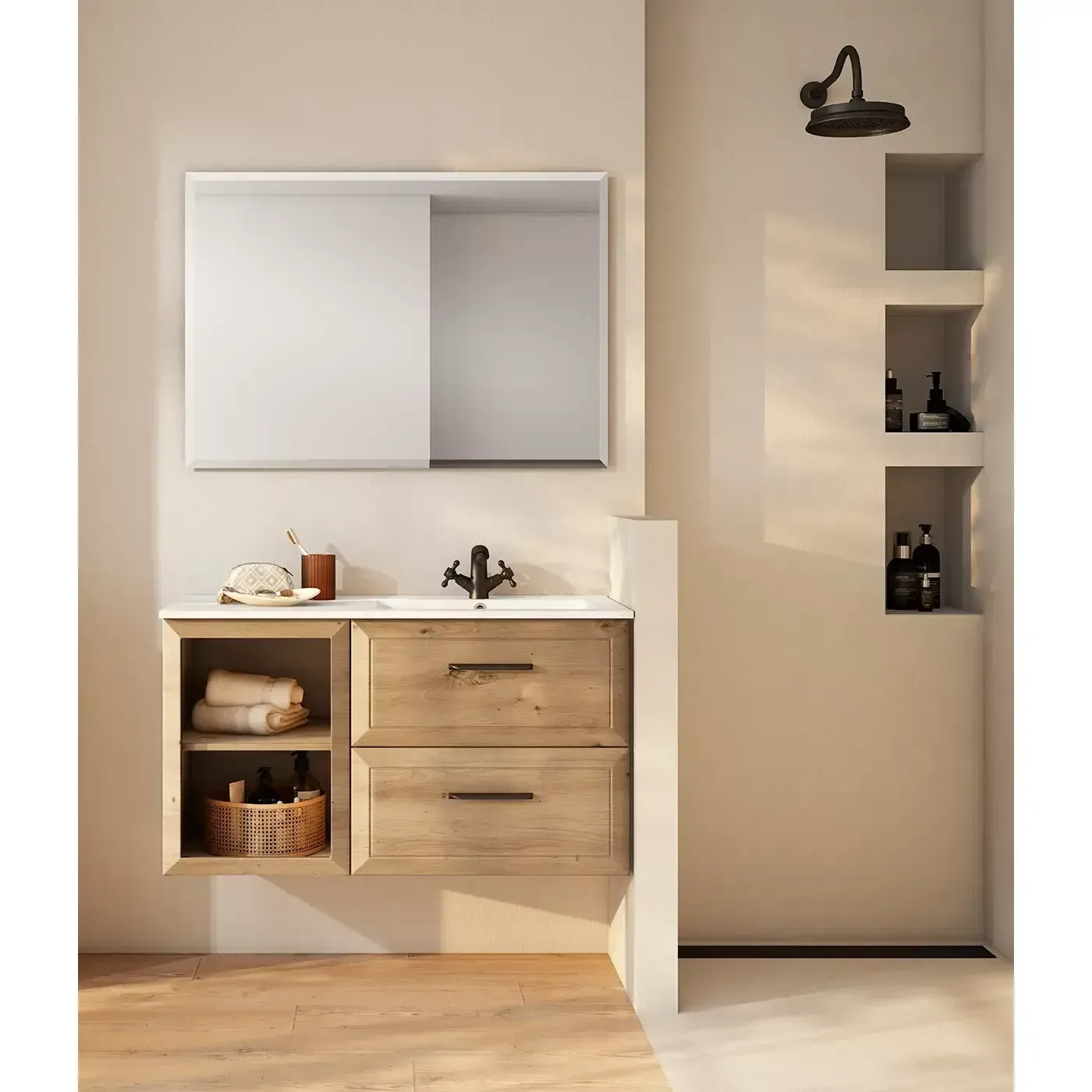 Baño con tocador de madera, espejo rectangular y ducha con estantes empotrados.