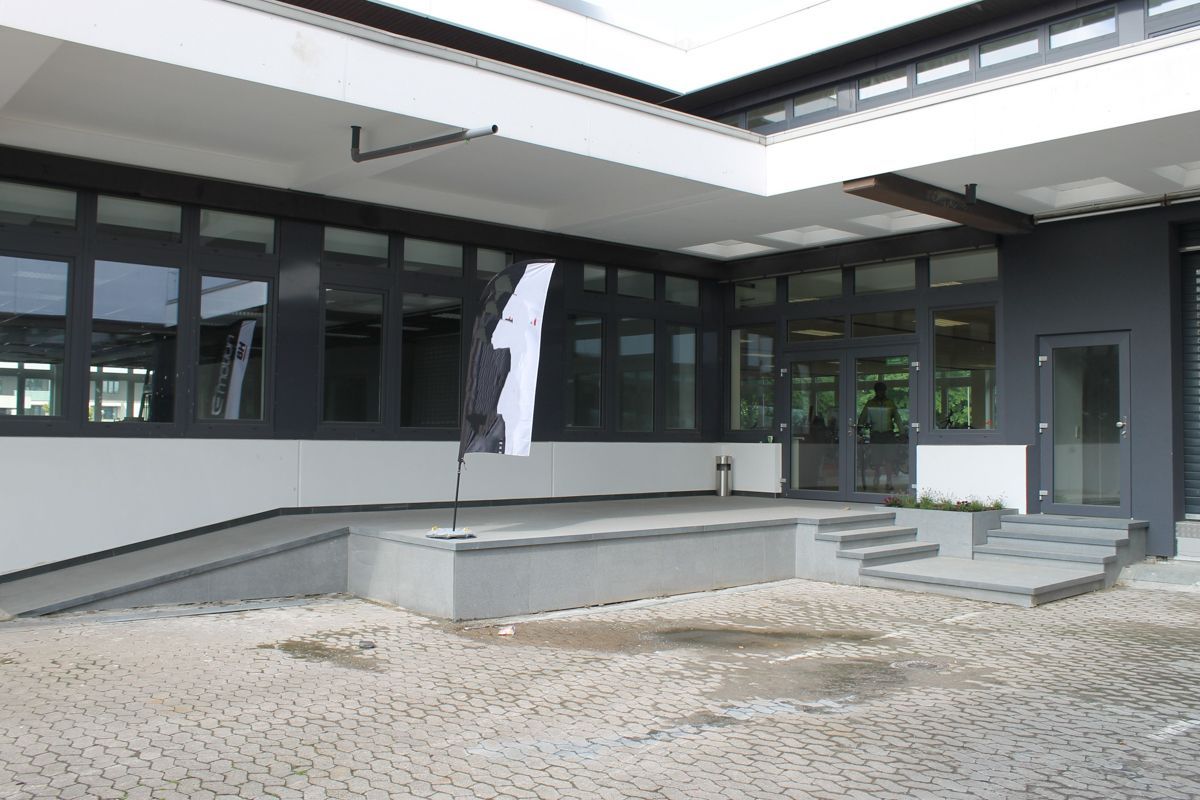 Außentreppe Padang dunkel