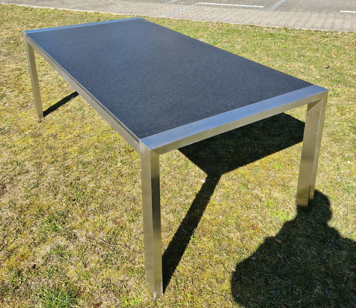Gartentisch