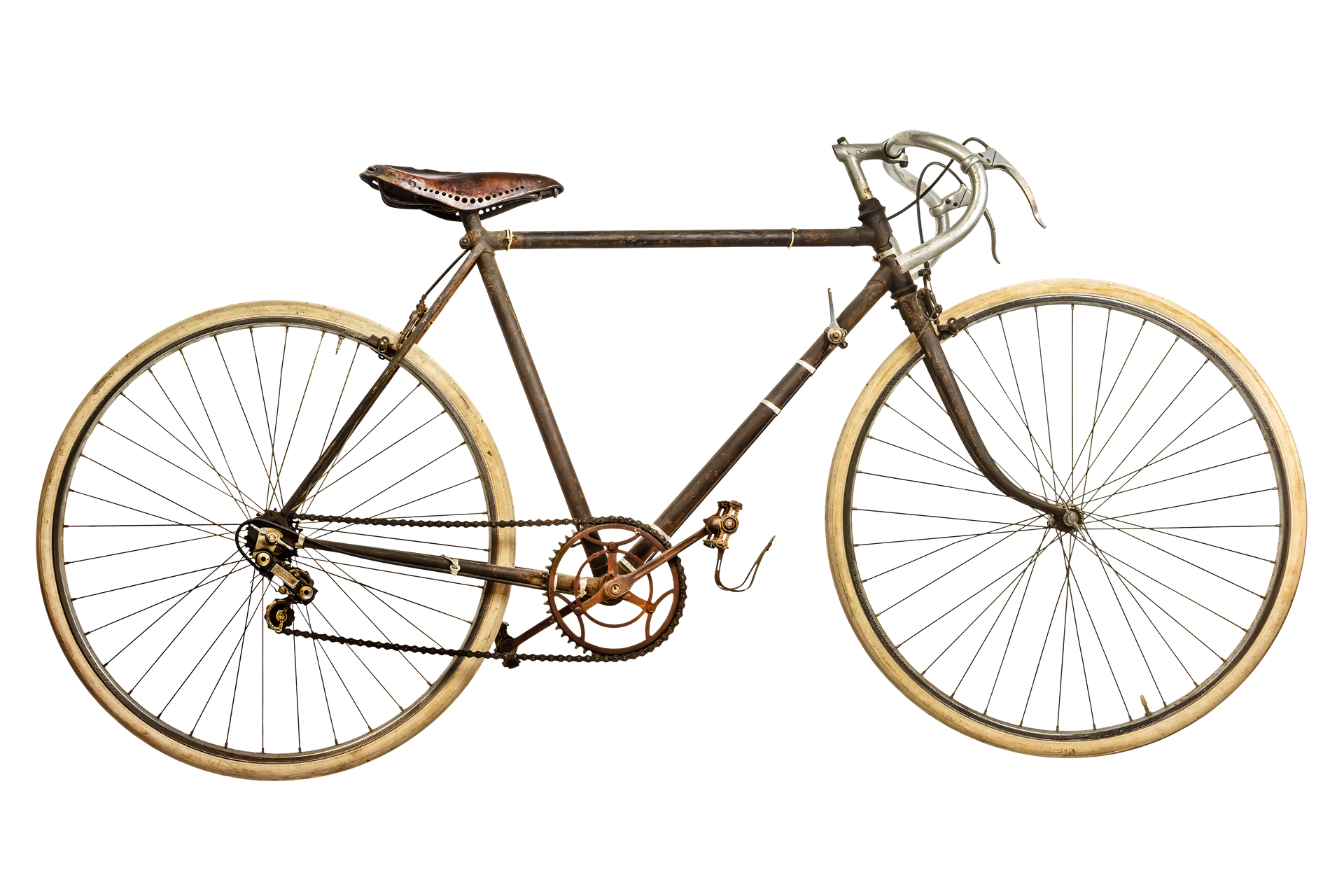 Un vélo avec des pneus jaunes.