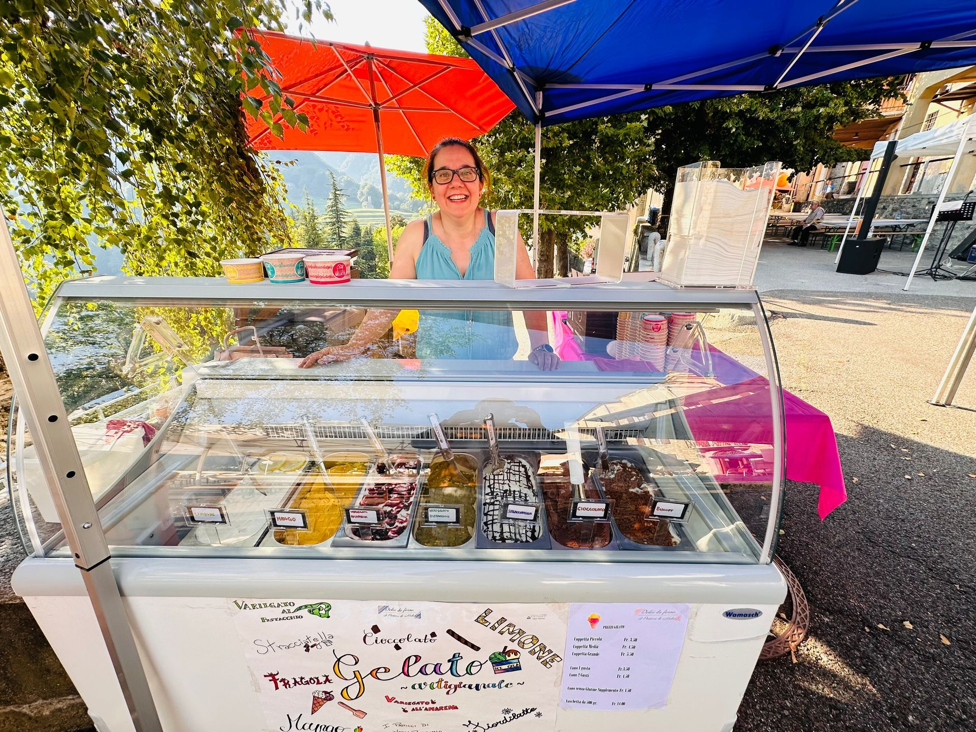 uovo di Pasqua di cioccolato bianco e granella - I Pasticci di Nadia Pettignano