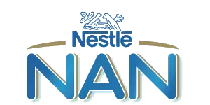 El logotipo de Nestlé Nan es azul y dorado sobre un fondo blanco.