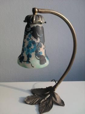 Lampe de table art déco.