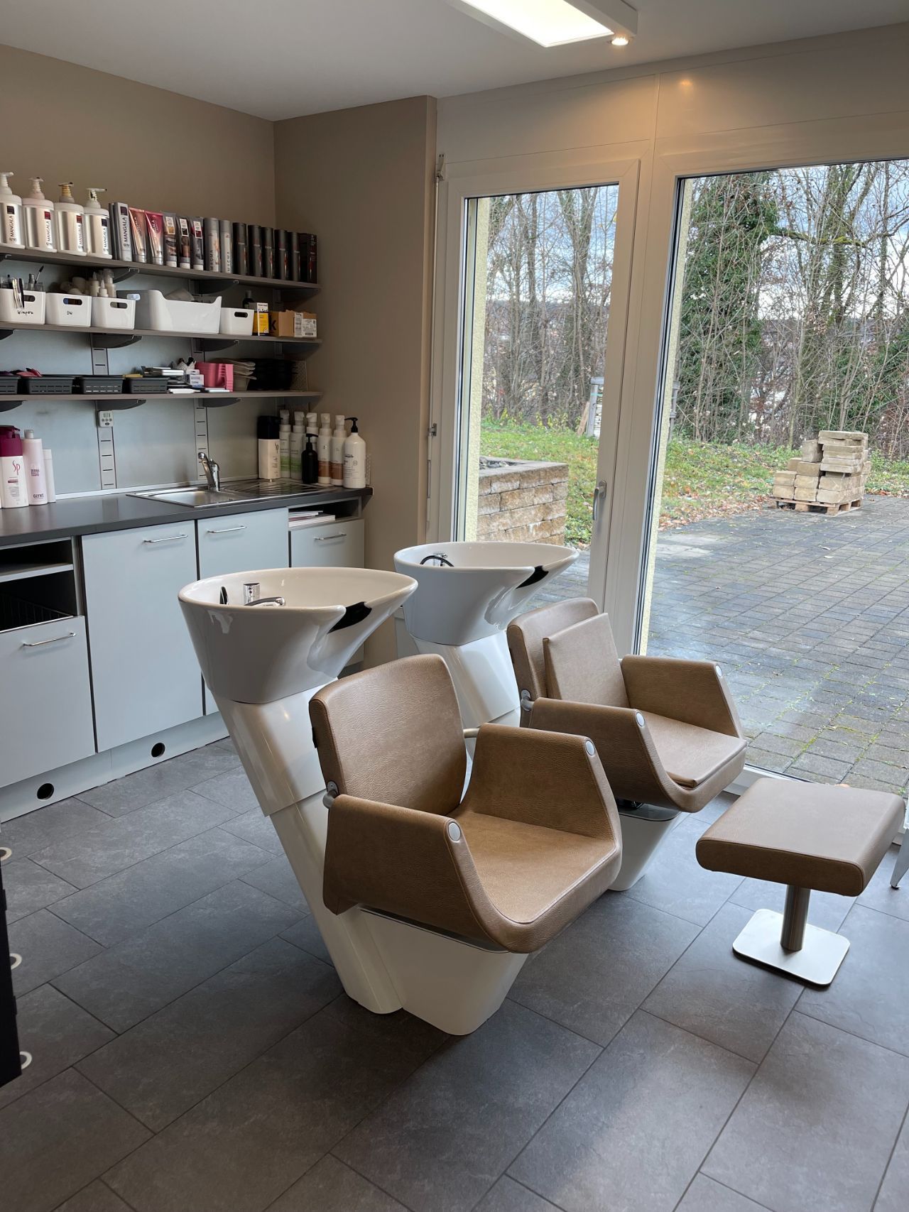 Sanitäranlagen im Friseursalon installiert durch Dalle Feste - Sanitär