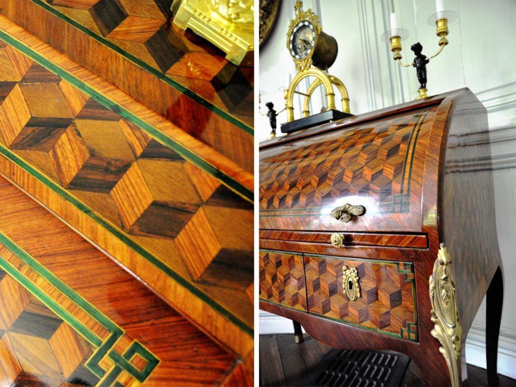 Photo de bureau ancien avec marqueterie.