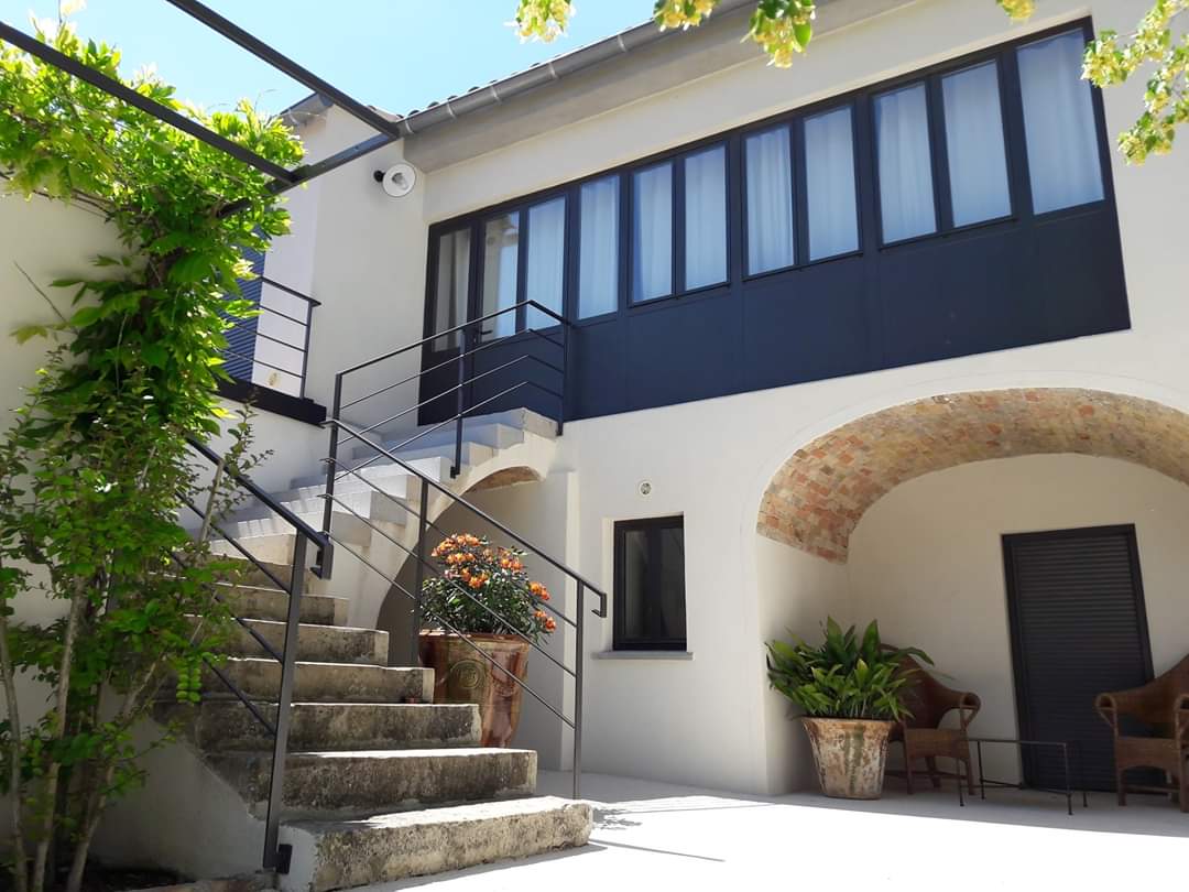 Baies vitrées en acier