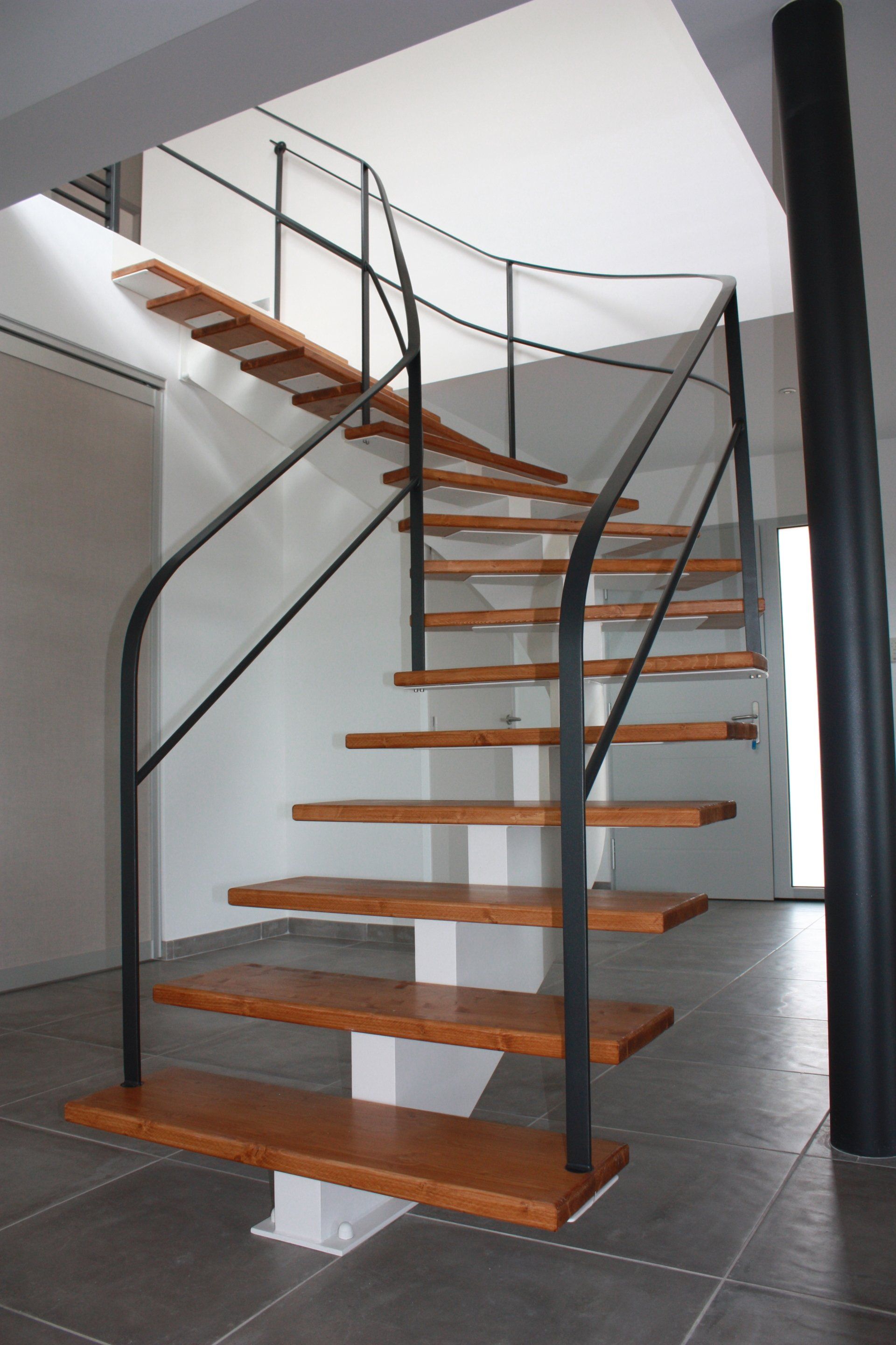 Escaliers en bois et métal