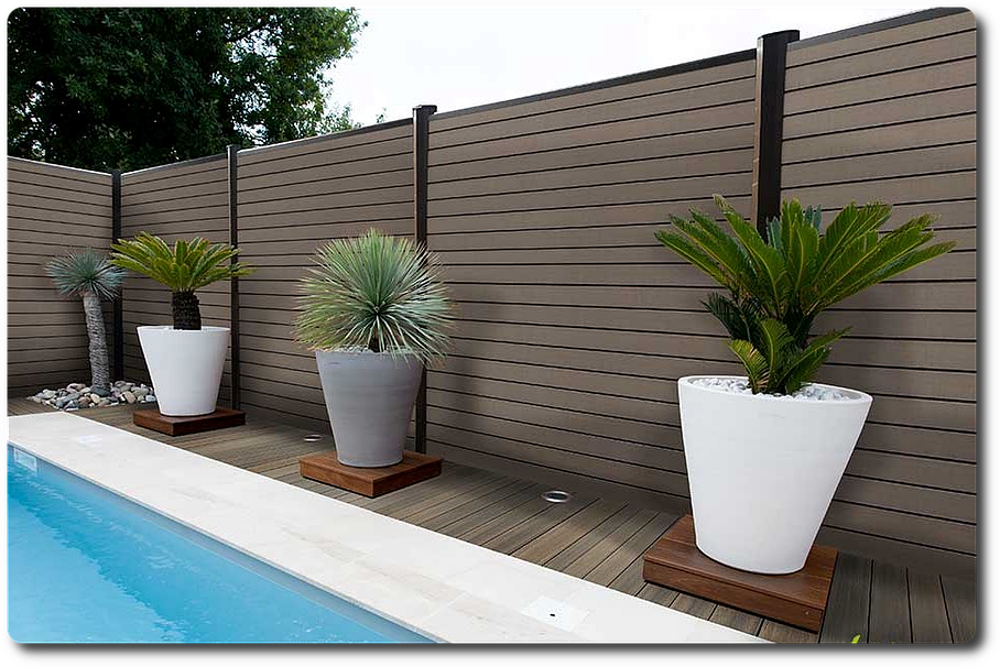 Clôture extérieure piscine