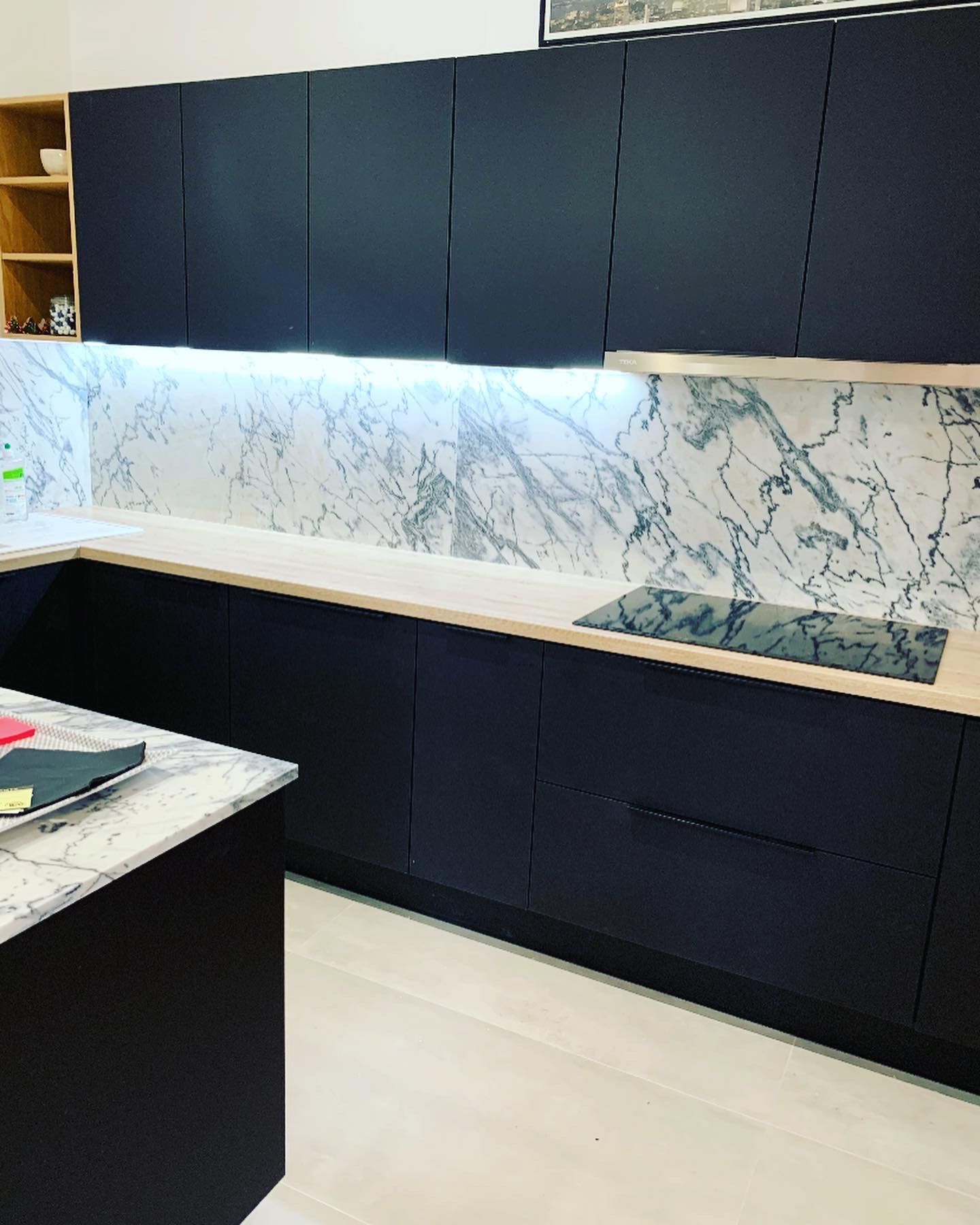 Cuisine bleue et blanche