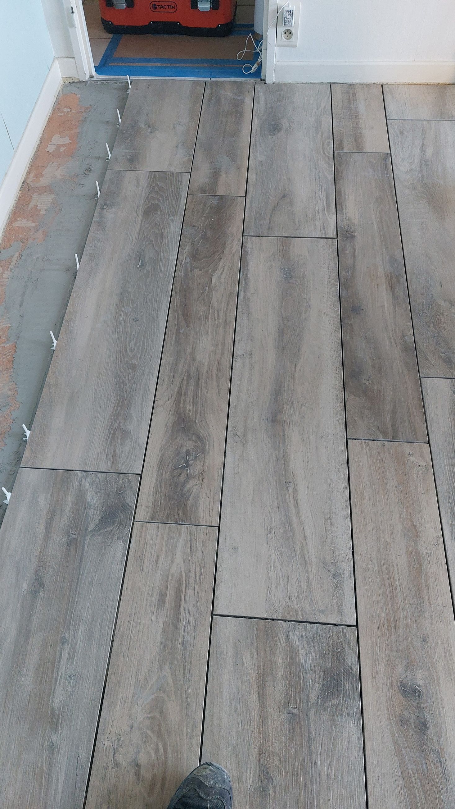 Vers la page Carrelage intérieur