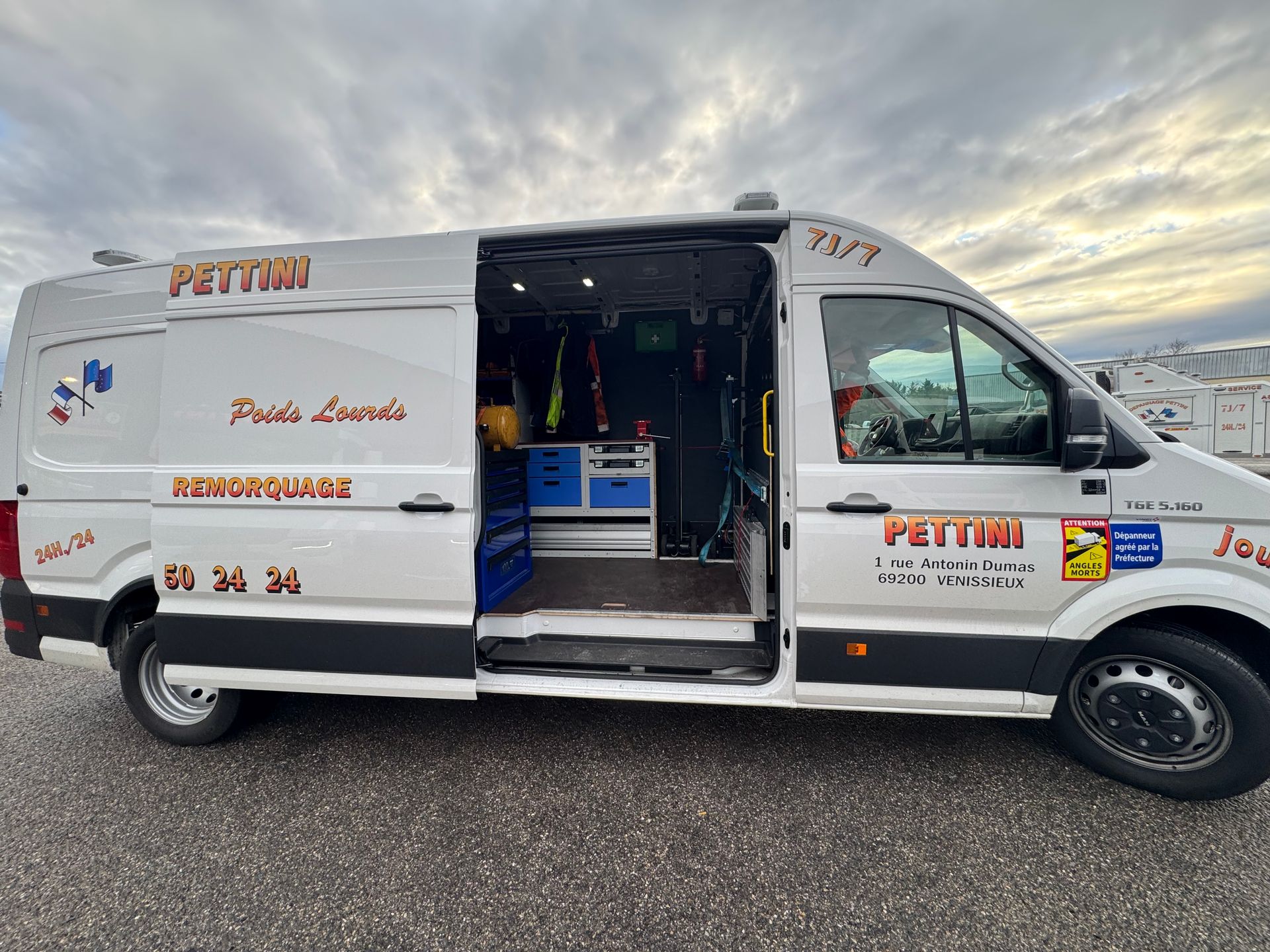 Vers la page Dépannage remorquage.