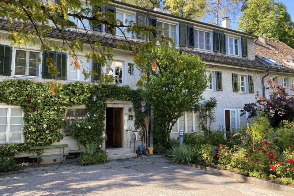 Praxisgemeinschaft Hochstrasser & Hess Außenansicht