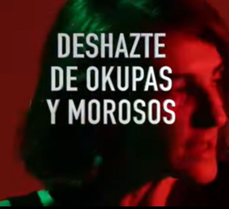 Un primer plano del rostro de una mujer con las palabras 