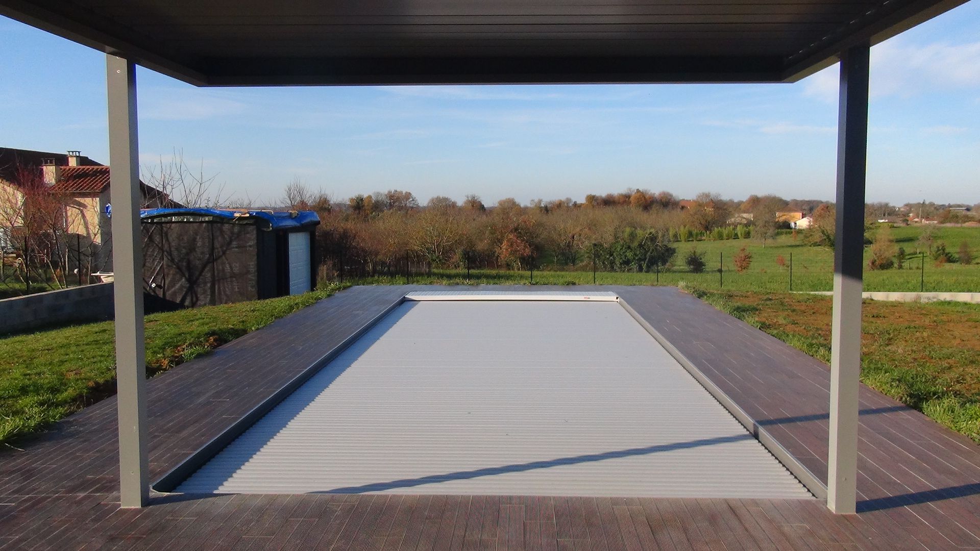 Protection de piscine intégrée