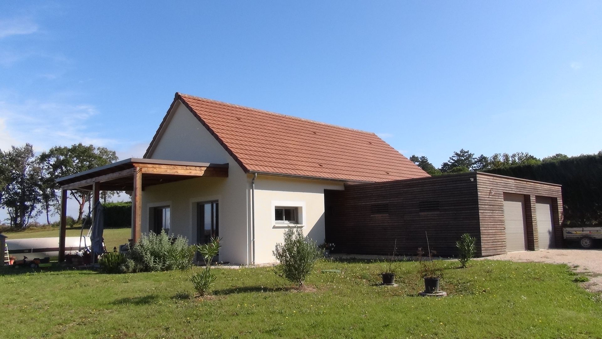 Maison avec garage neuf en extension