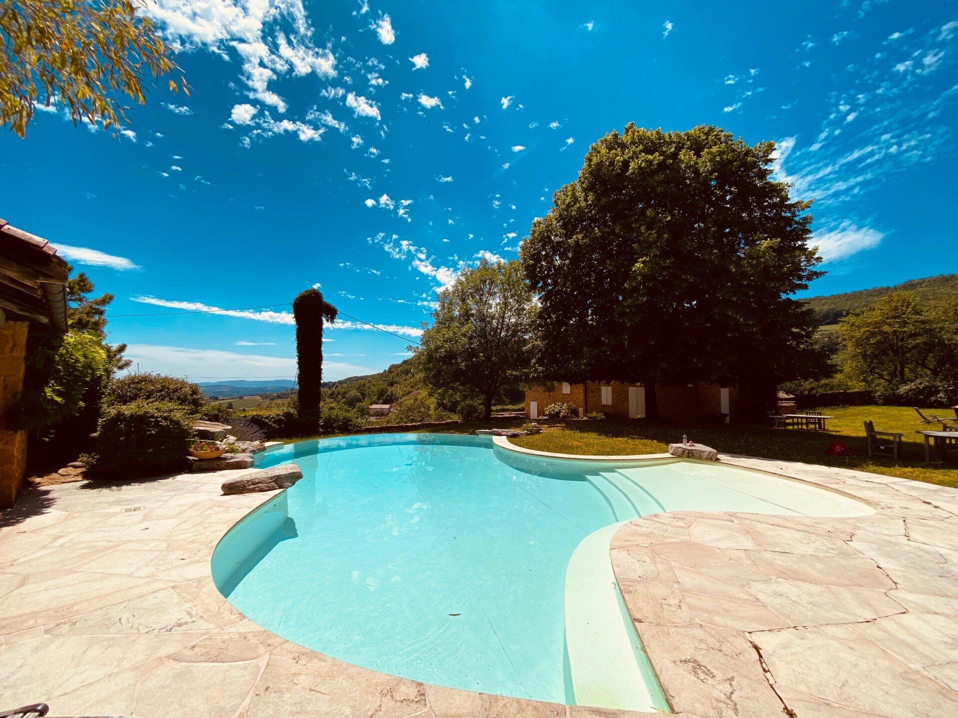 Entretien de piscine enterrée