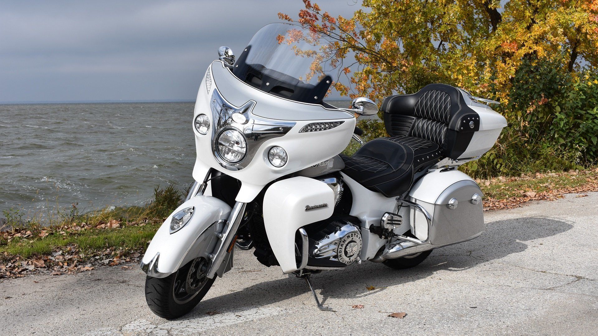 Indian Roadmaster White Pearl