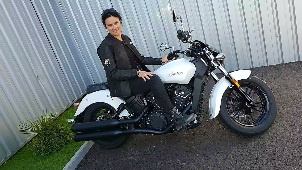 Karine Truqui, loueuse moto INDIAN