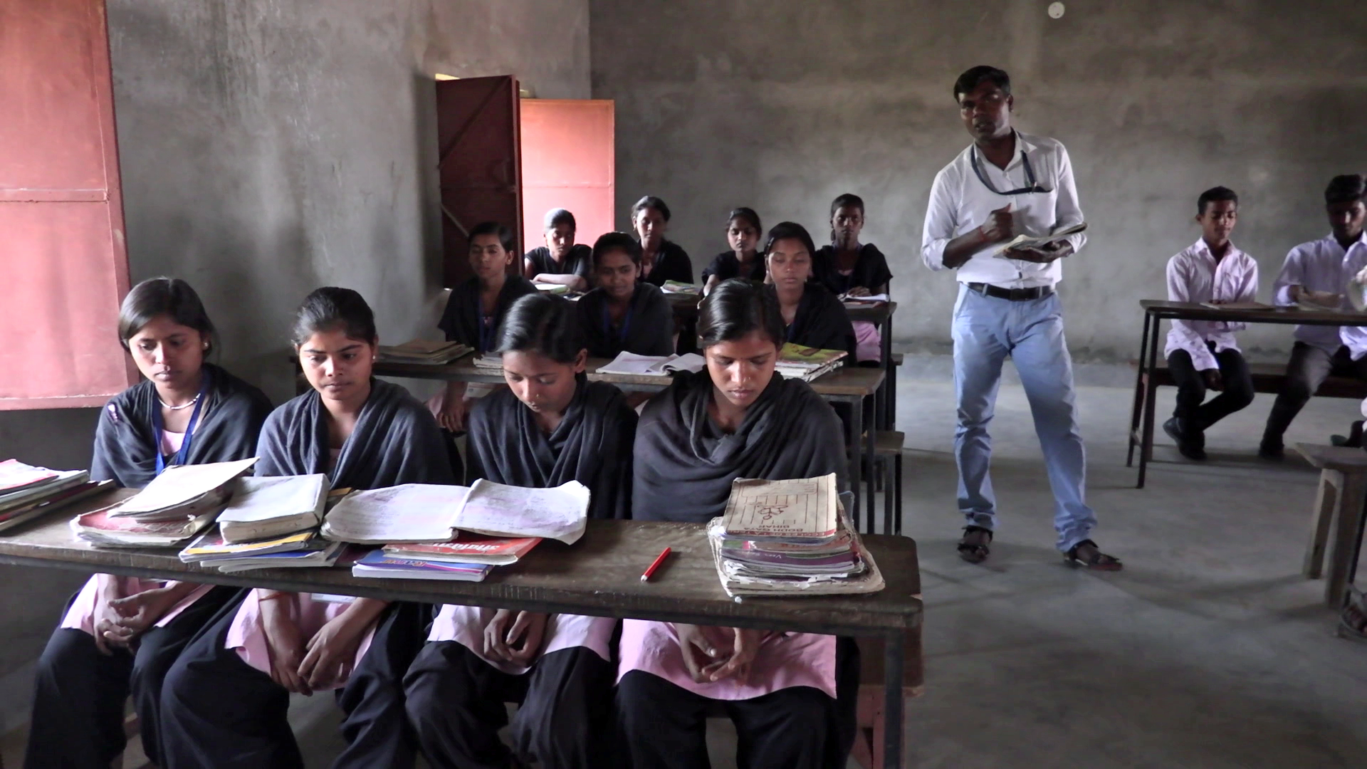 cours hindi école Bihar - Ecoles de la Terre