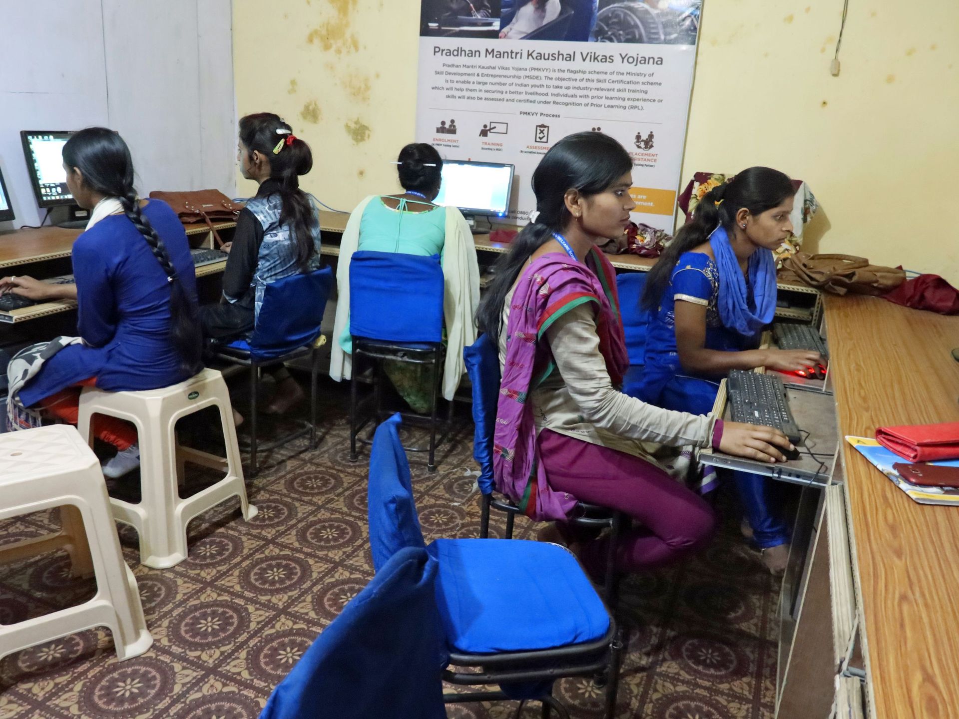 Cours informatique au Bihar - Ecoles de la Terre