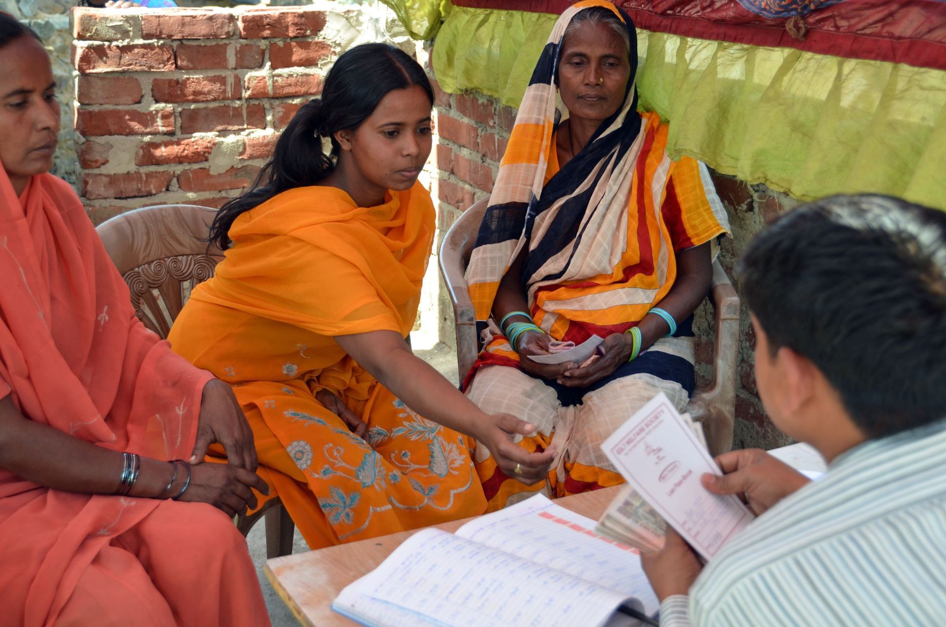meeting crédit au Bihar - Ecoles de la Terre