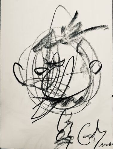 Rostro abstracto dibujado con tinta negra sobre papel blanco, con una firma tosca en la parte inferior.