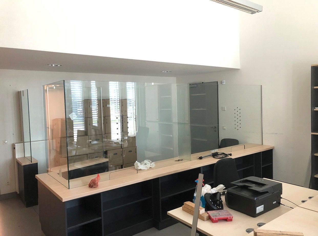 Glas in Glastüren / Trennwände / Spiegel