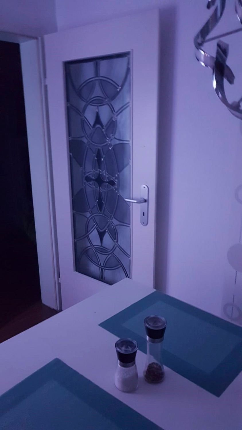 Glas in Glastüren / Trennwände / Spiegel