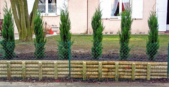 Muret de soutènement  en rondins