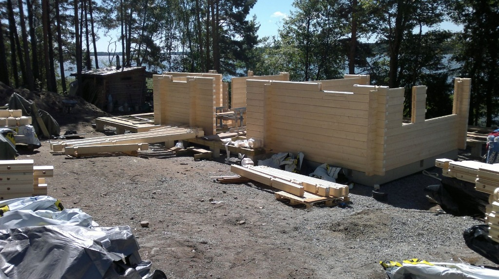 talon hirsiperustukset