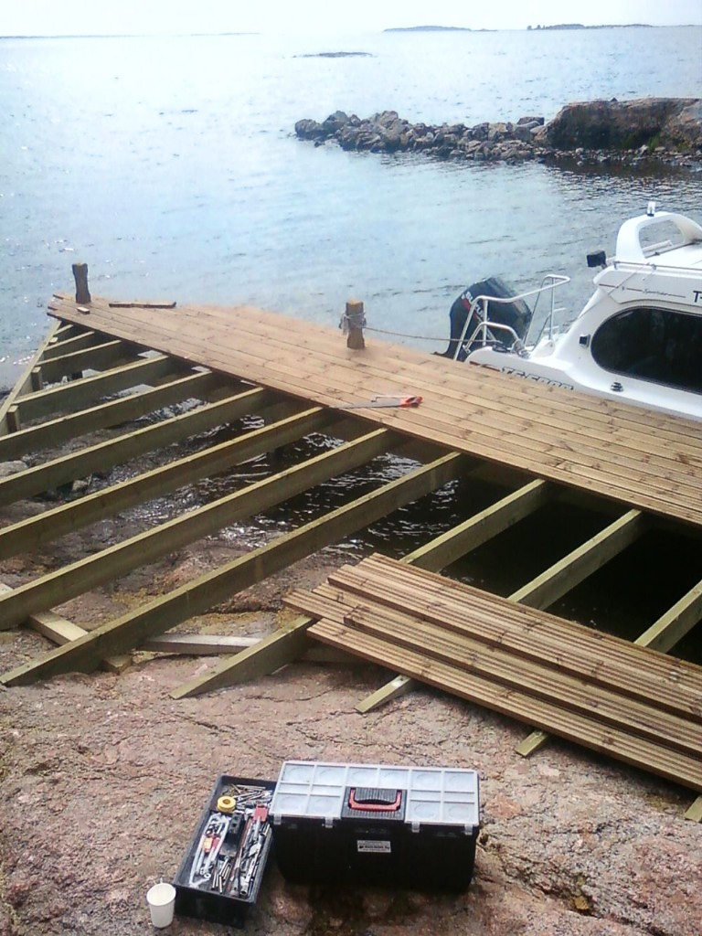 laiturin perustukset