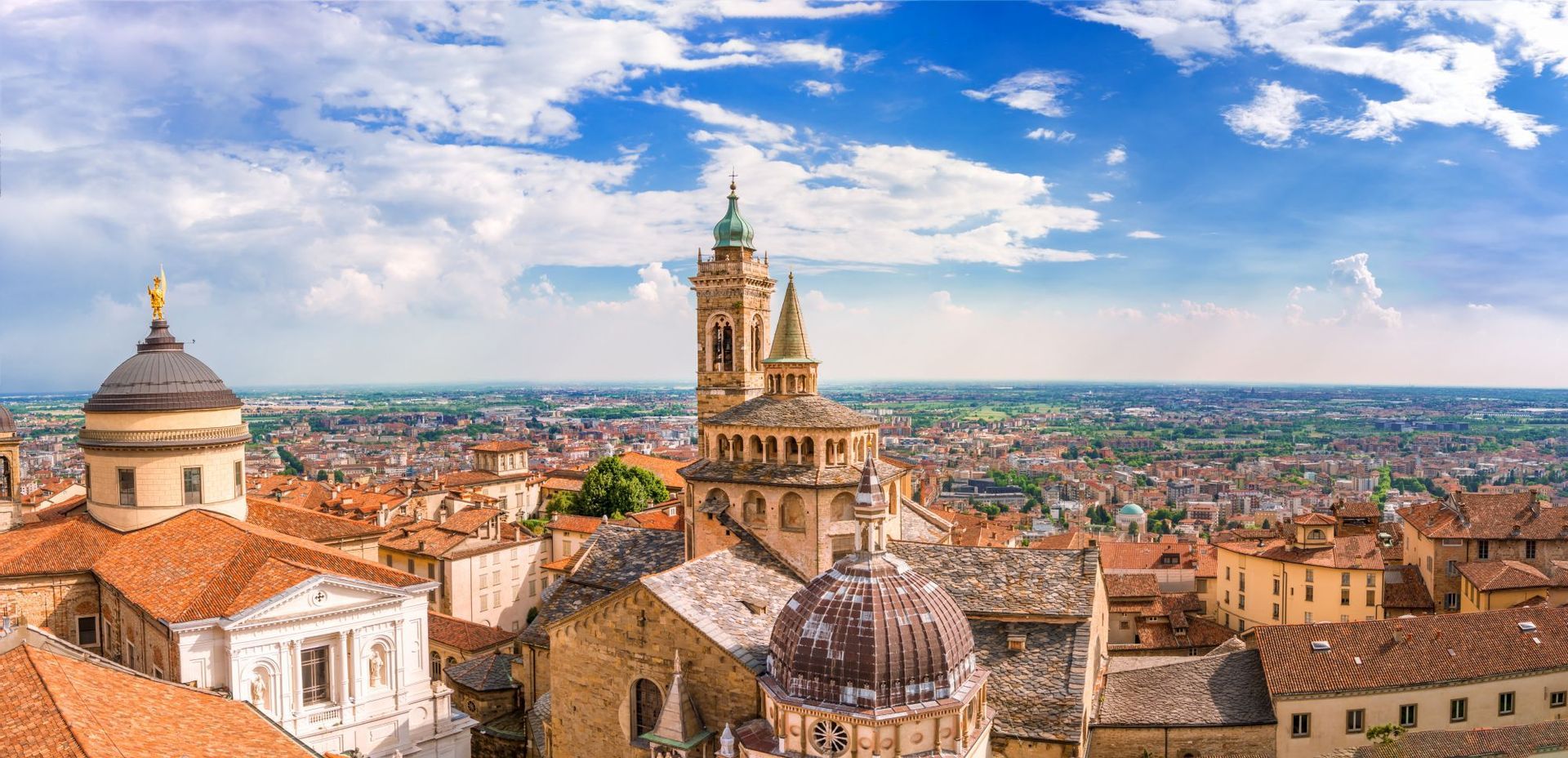 Bergamo di giorno dall'alto
