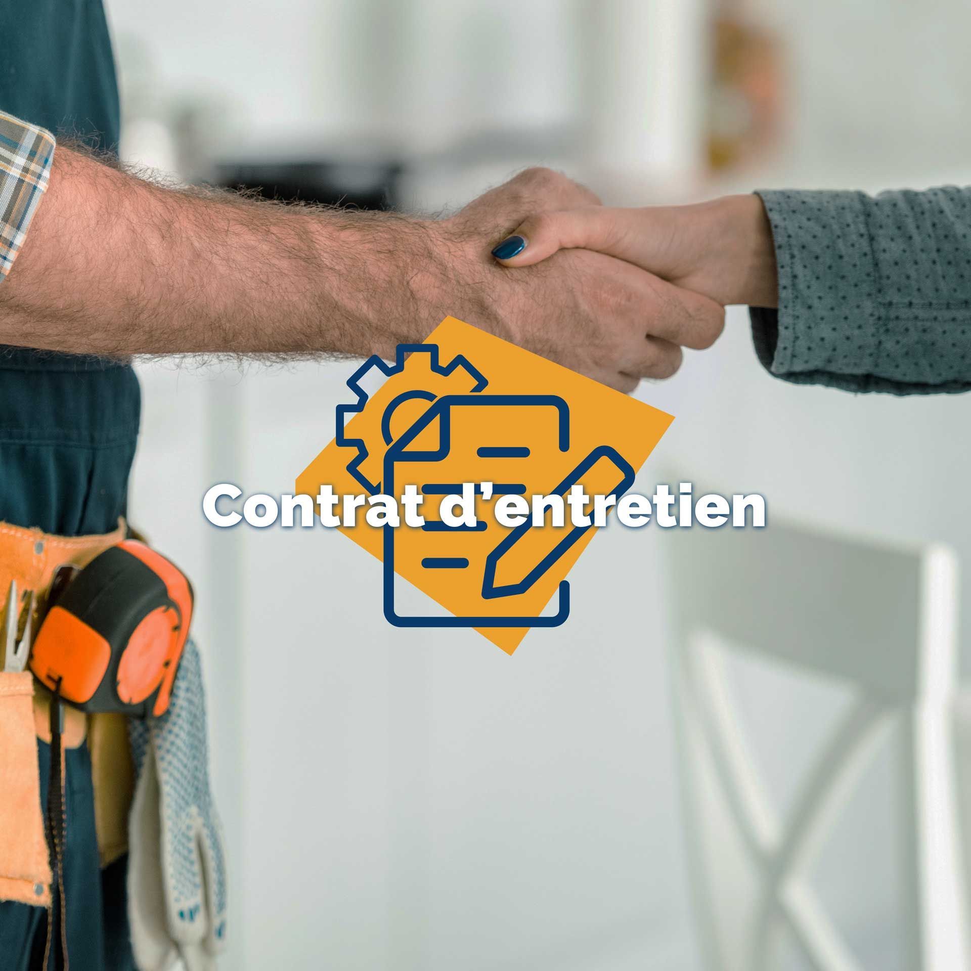 Un réparateur et une cliente se serrent la main