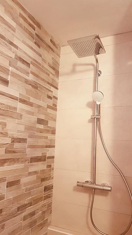 Pommeau de tête carré pour douche italienne couvron