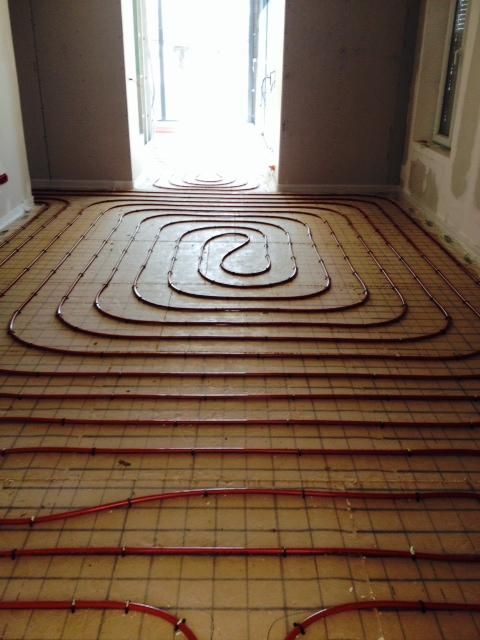 Plancher chauffant REHAU Anguilcourt