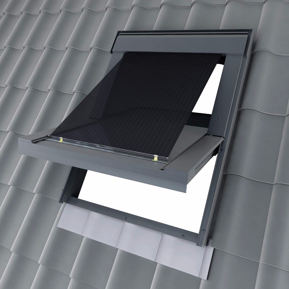 Store d'isolation extérieur sur fenêtre de toit VELUX