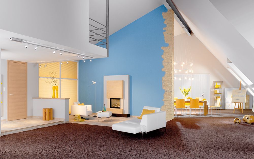 Ein Wohnzimmer mit roten Wänden und weißen Möbeln