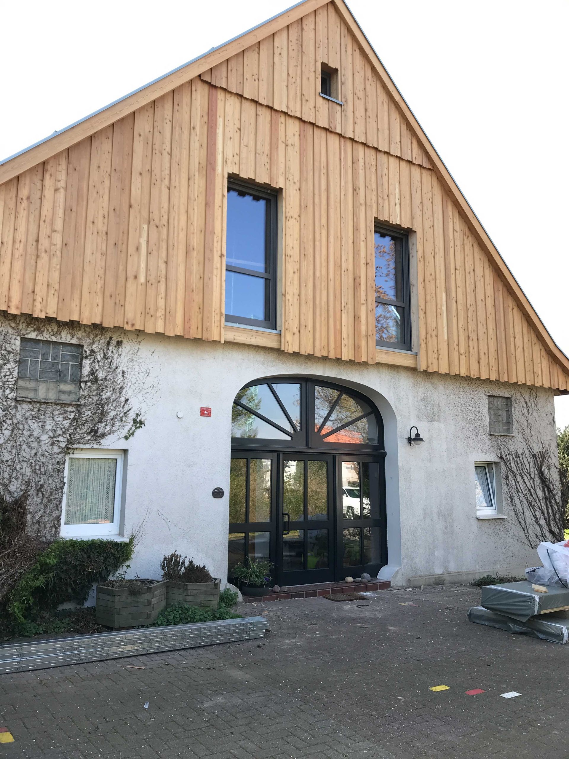 Mehrfamilienhaus