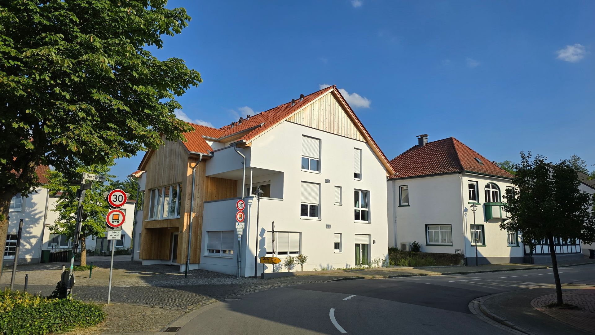 Mehrfamilienhaus