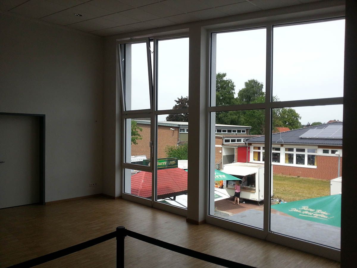 Gewerbebau Sporthalle