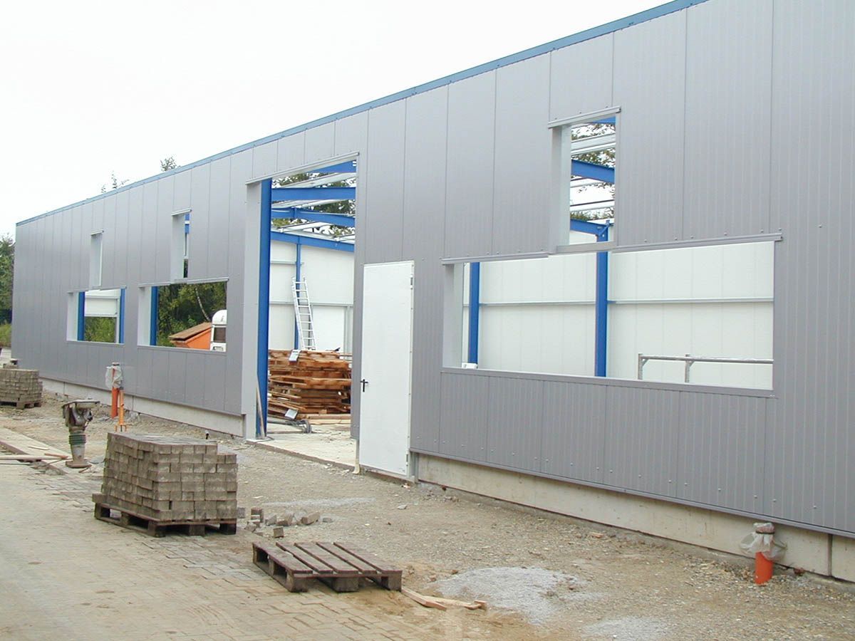 Gewerbebau Fertigungshalle