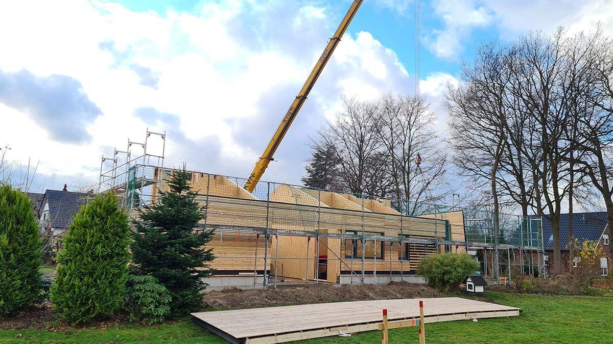 Haus D - Ansichten und Bauverlauf