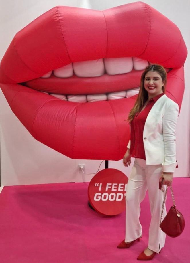 Relleno de Labios con Ácido Hialurónico en Madrid: Realza tu Belleza en Clínica DentalCast