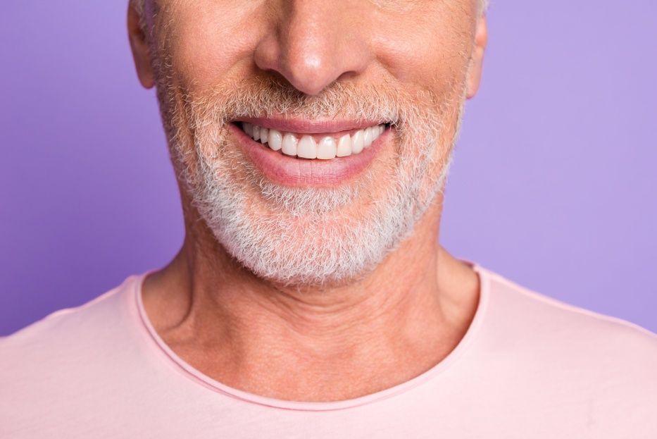 Implantes dentales y estética: Cómo mejoran tu sonrisa (y tu confianza)